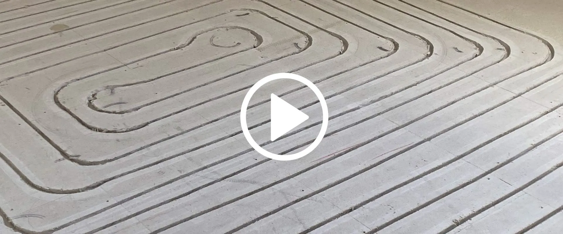 Voir la vidéo de présentation du chauffage sol fraisé dans le gypse